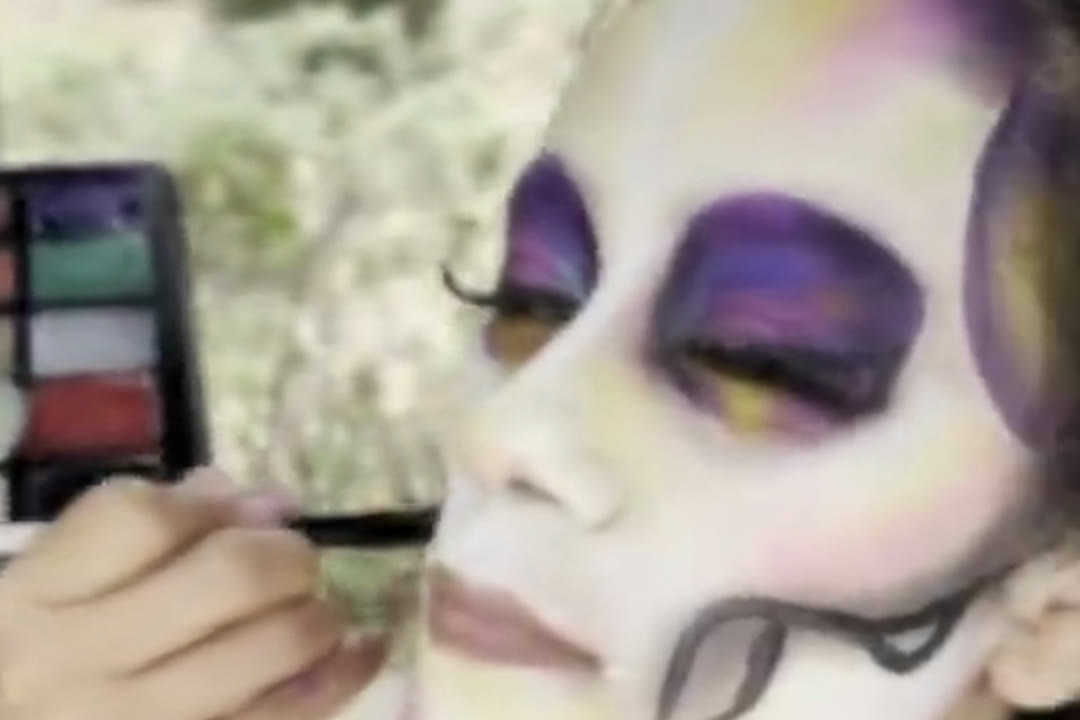 The same makeup at 480p